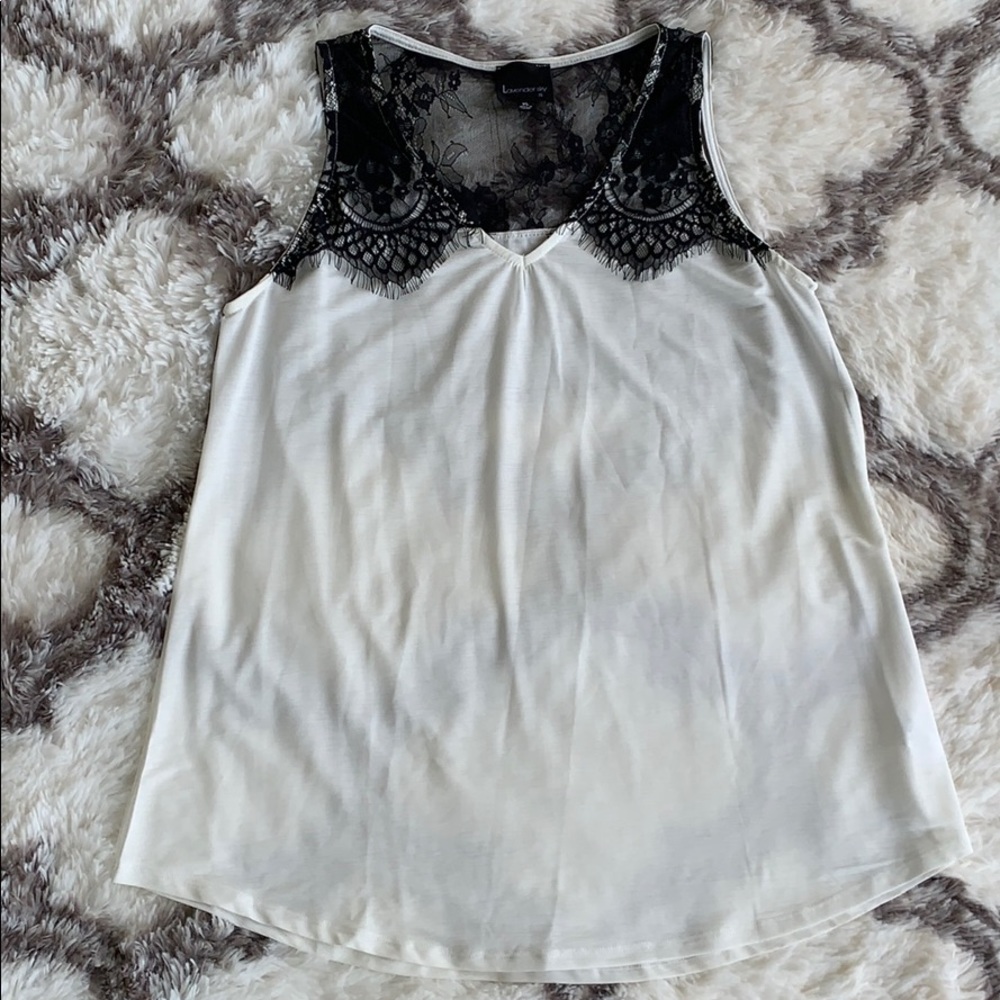 Lavender Sky Women’s Sleeveless Top